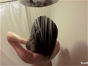 super super-sexy towheaded Brett Rossi takes a uber-cute shower