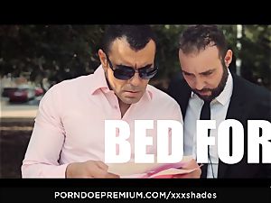 gonzo SHADES - Tina Kay dp and blowjob in MMF penetrate festival